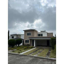 Casa en Venta, en Fontana 2...