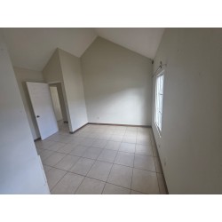 Casa en Venta en Condado Naranjo – Condominio San Esteban Estilo Navarra